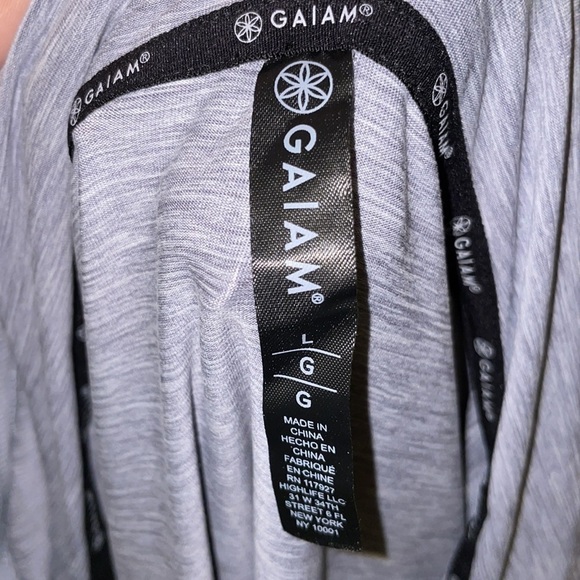 NWT GAIAM Fitness Slim fit hooded athletic shirt size - L - Picture 5 of 5